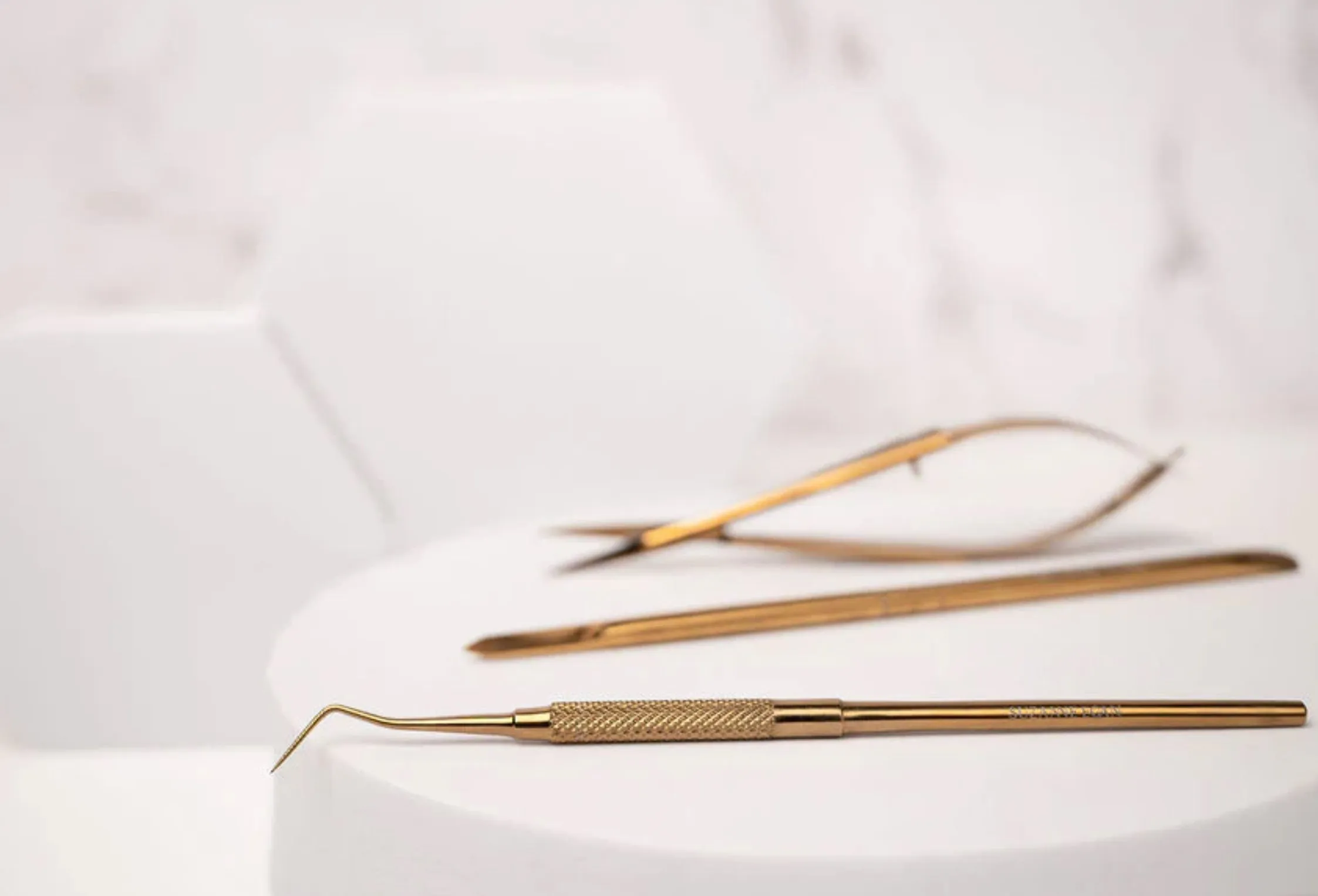 Eyebrow Trimming Spring Scissors By Suzanne Egan