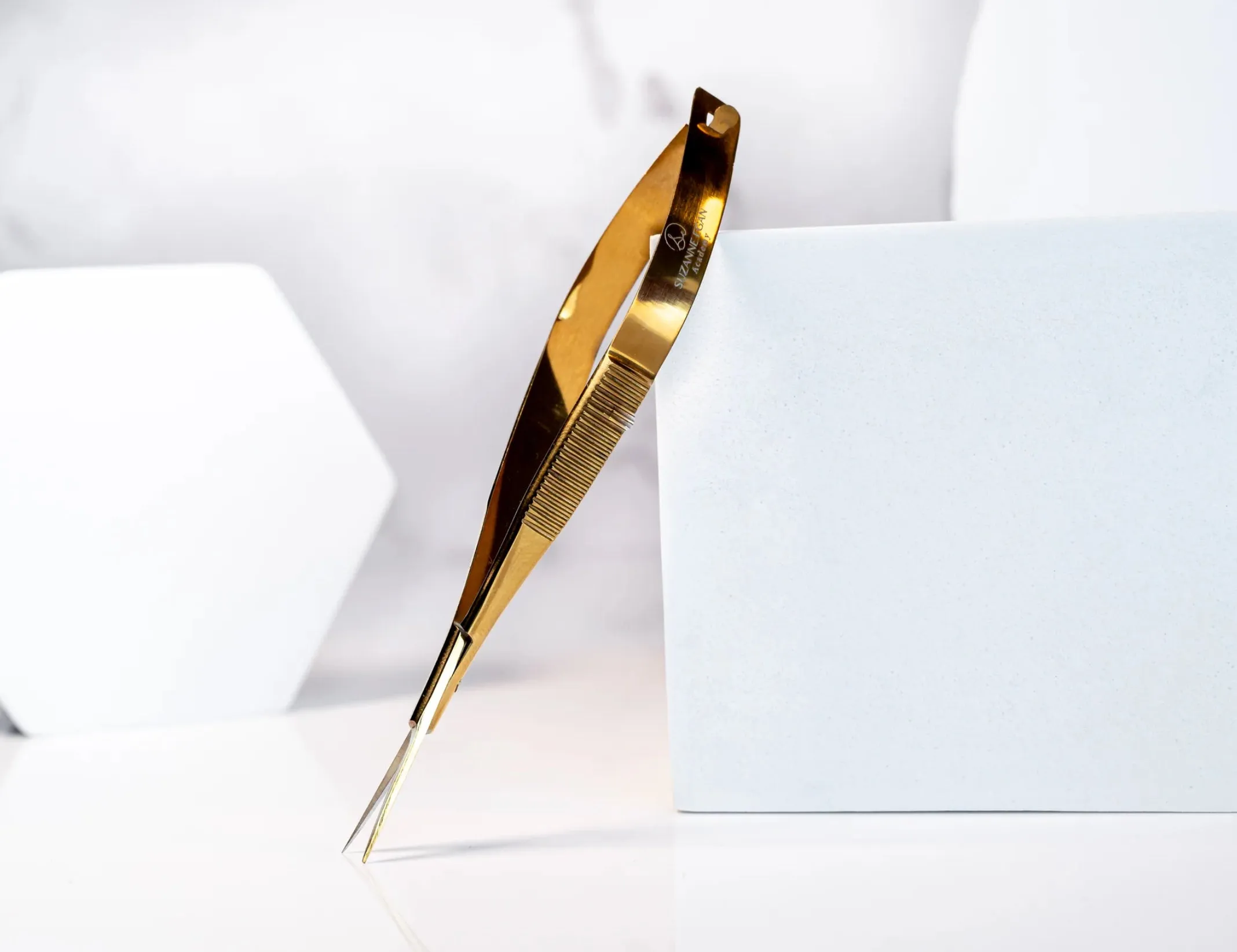 Eyebrow Trimming Spring Scissors By Suzanne Egan