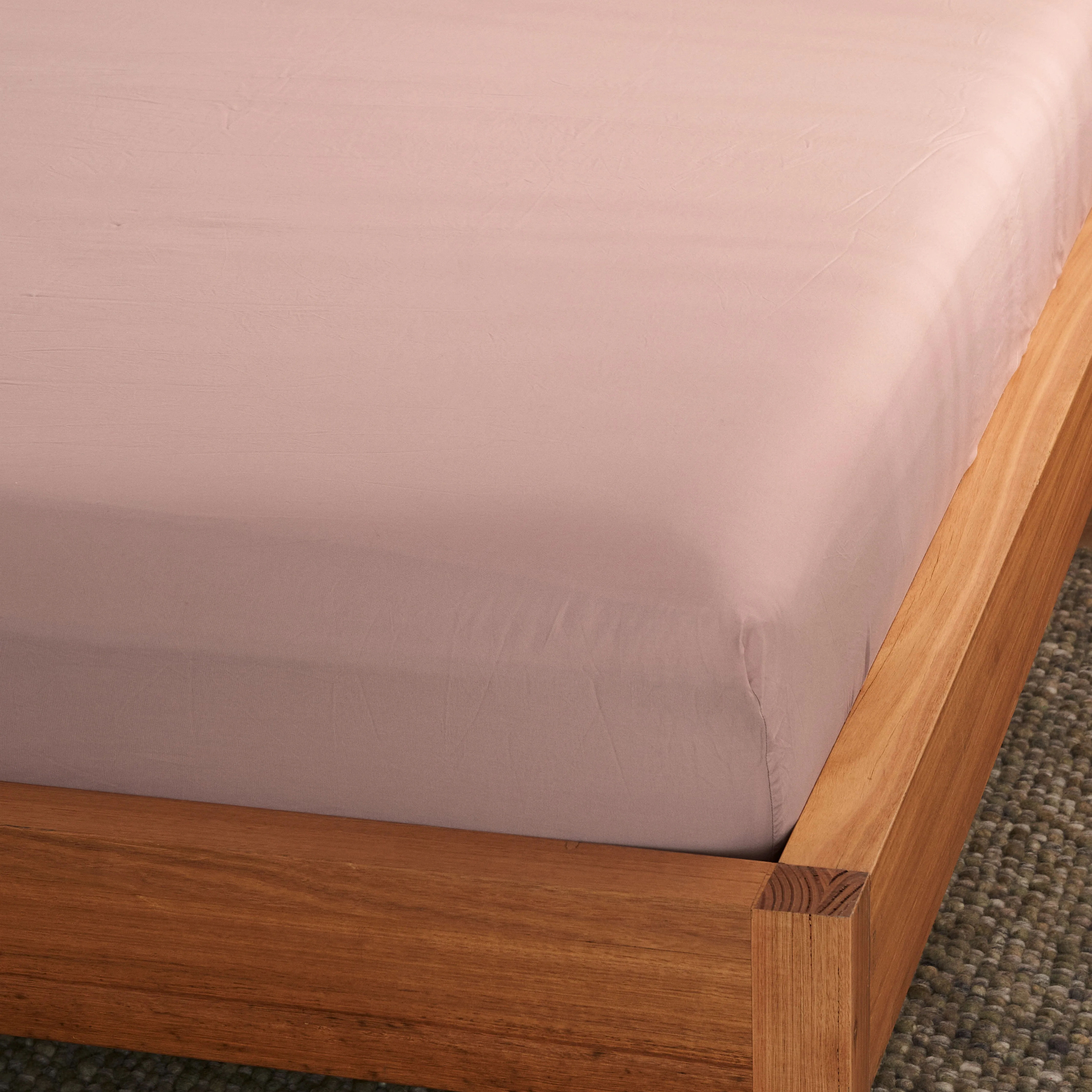 Leo Washed Cotton - Blush Crib Fitted Sheet