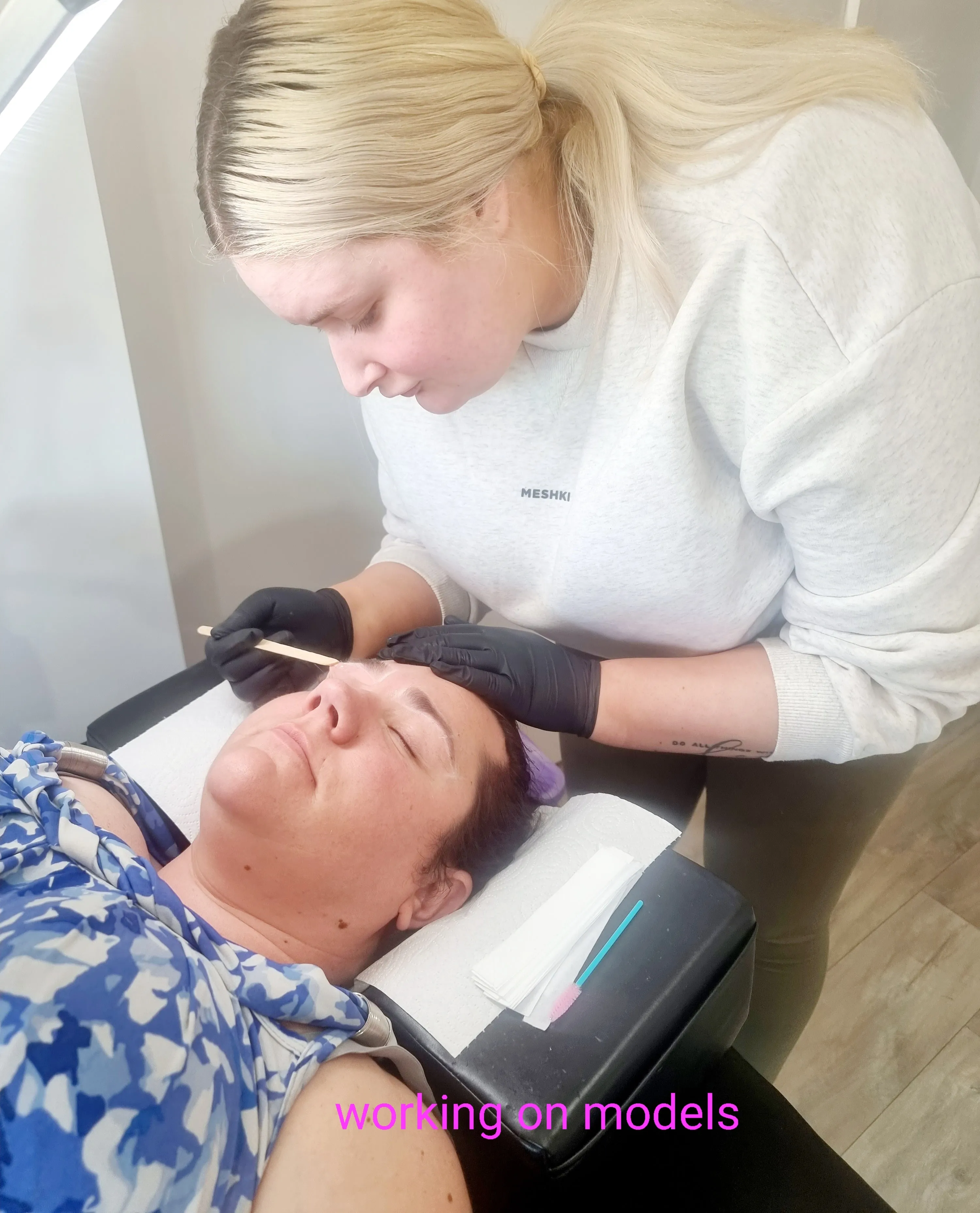 PRIVATE 1:1 IN PERSON Facial Waxing & Tinting Course with Kit